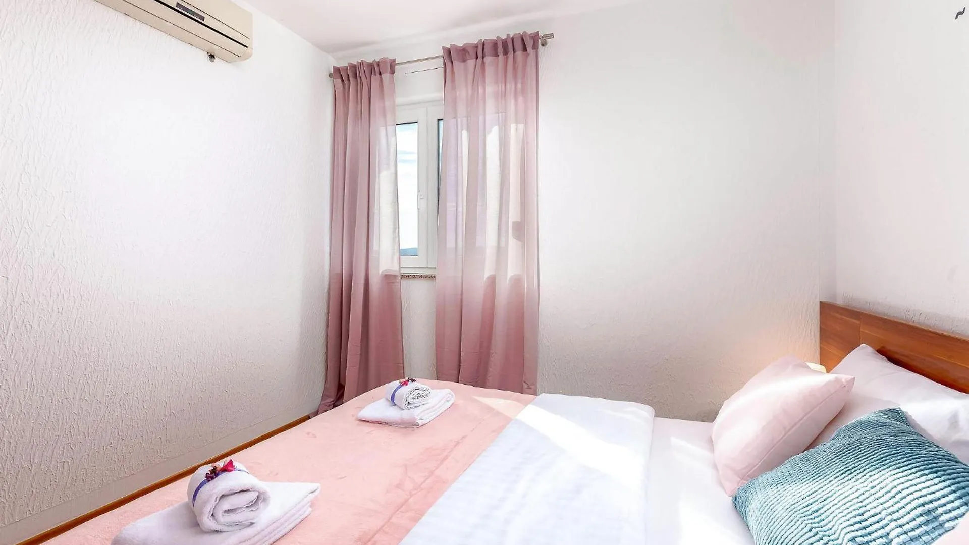 Beautiful Apartment In Crikvenica With Kitchen