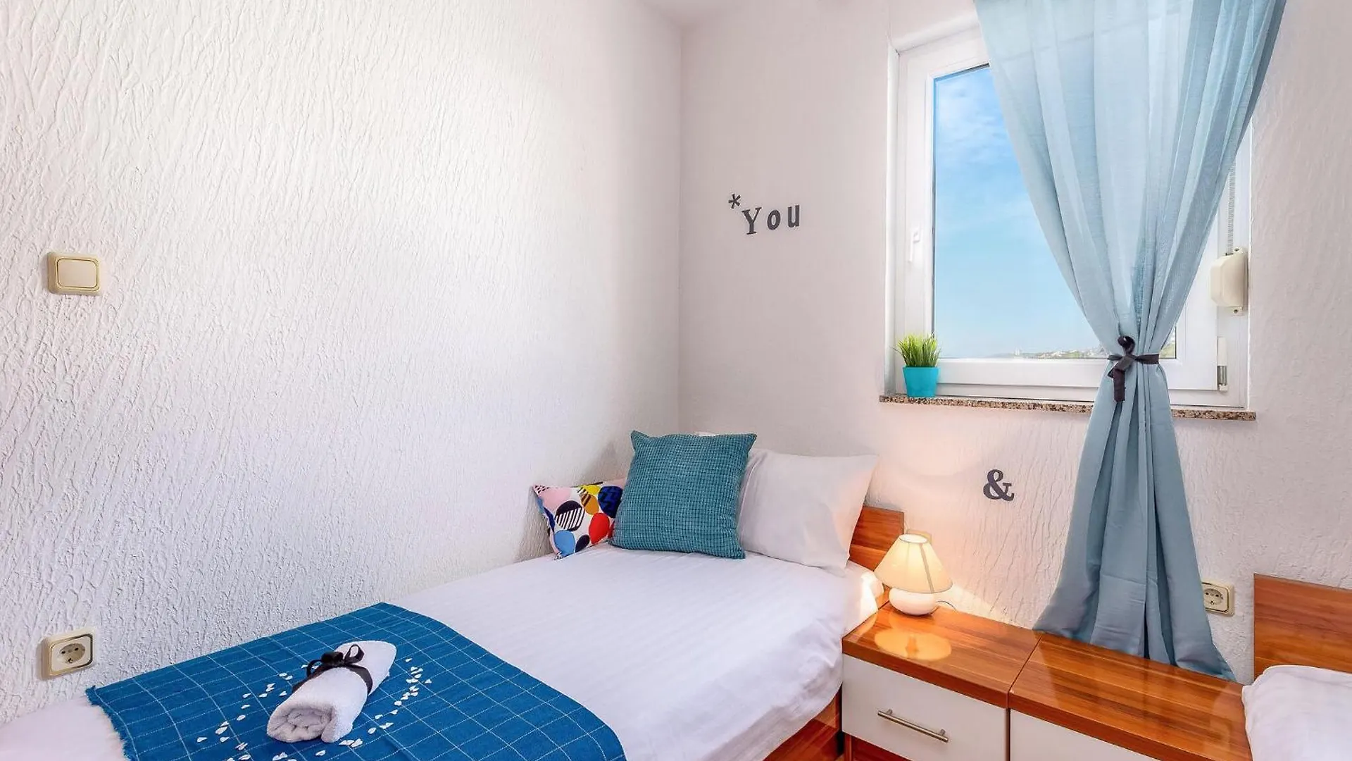 Beautiful Apartment In Crikvenica With Kitchen 0*,