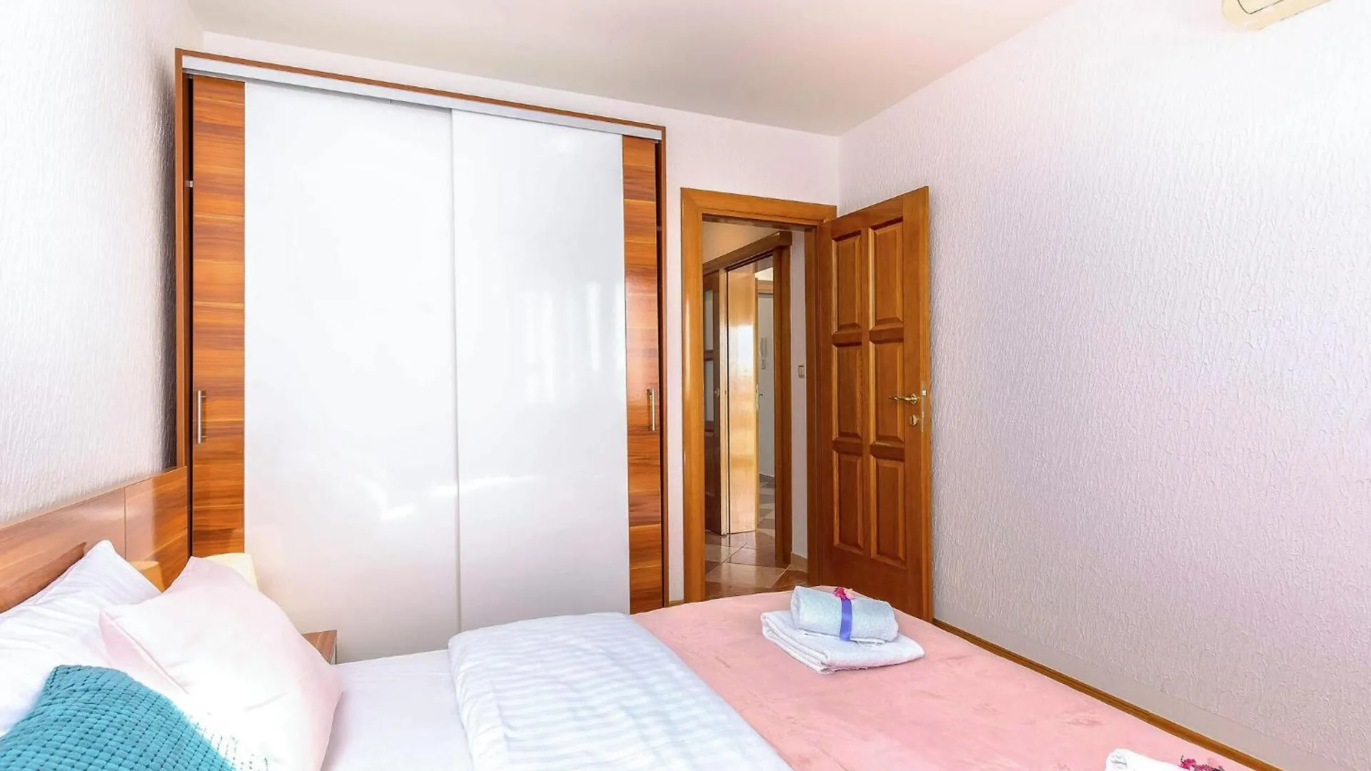 Beautiful Apartment In Crikvenica With Kitchen