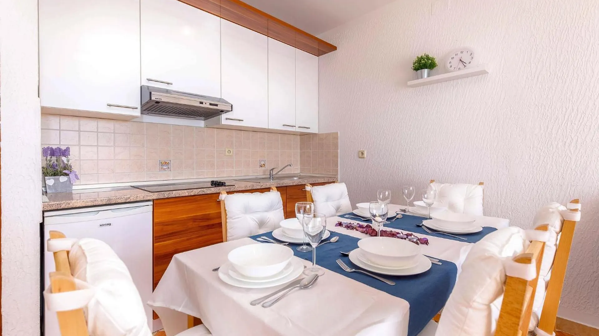 Beautiful Apartment In Crikvenica With Kitchen
