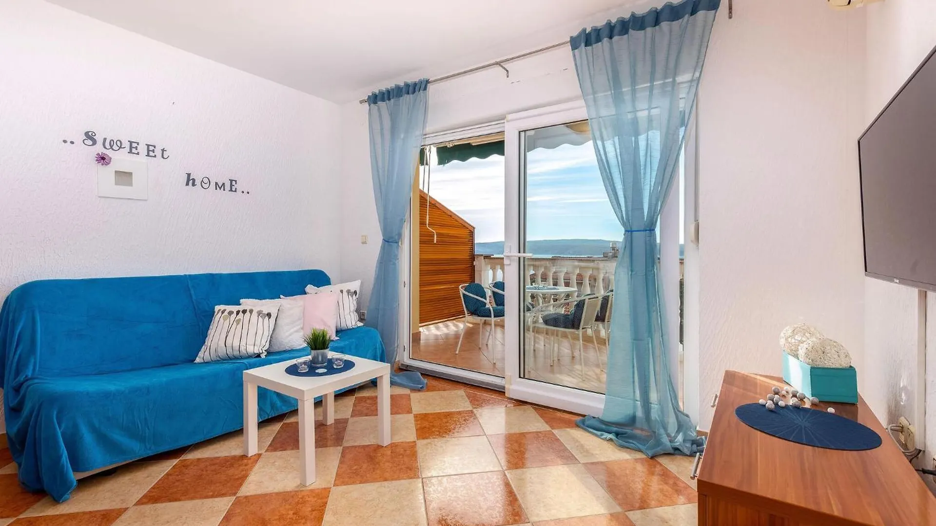 Beautiful Apartment In Crikvenica With Kitchen
