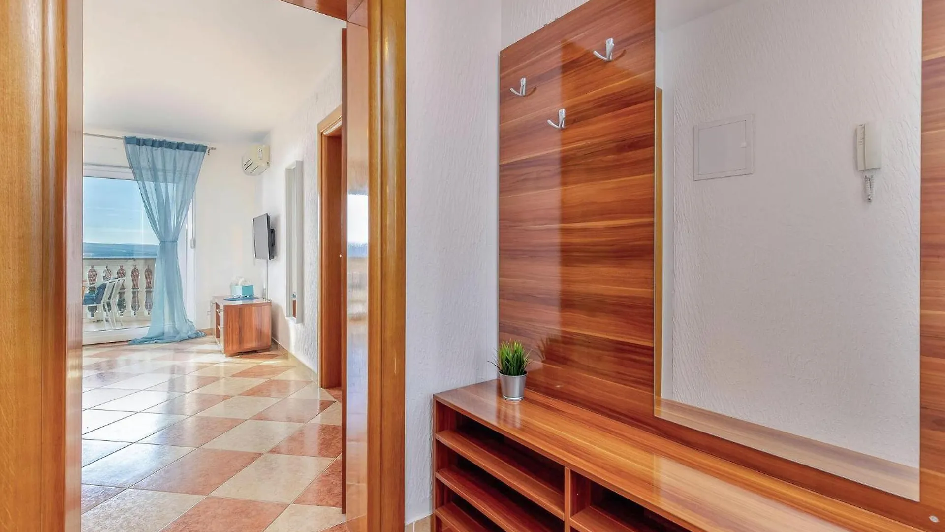 Beautiful Apartment In Crikvenica With Kitchen